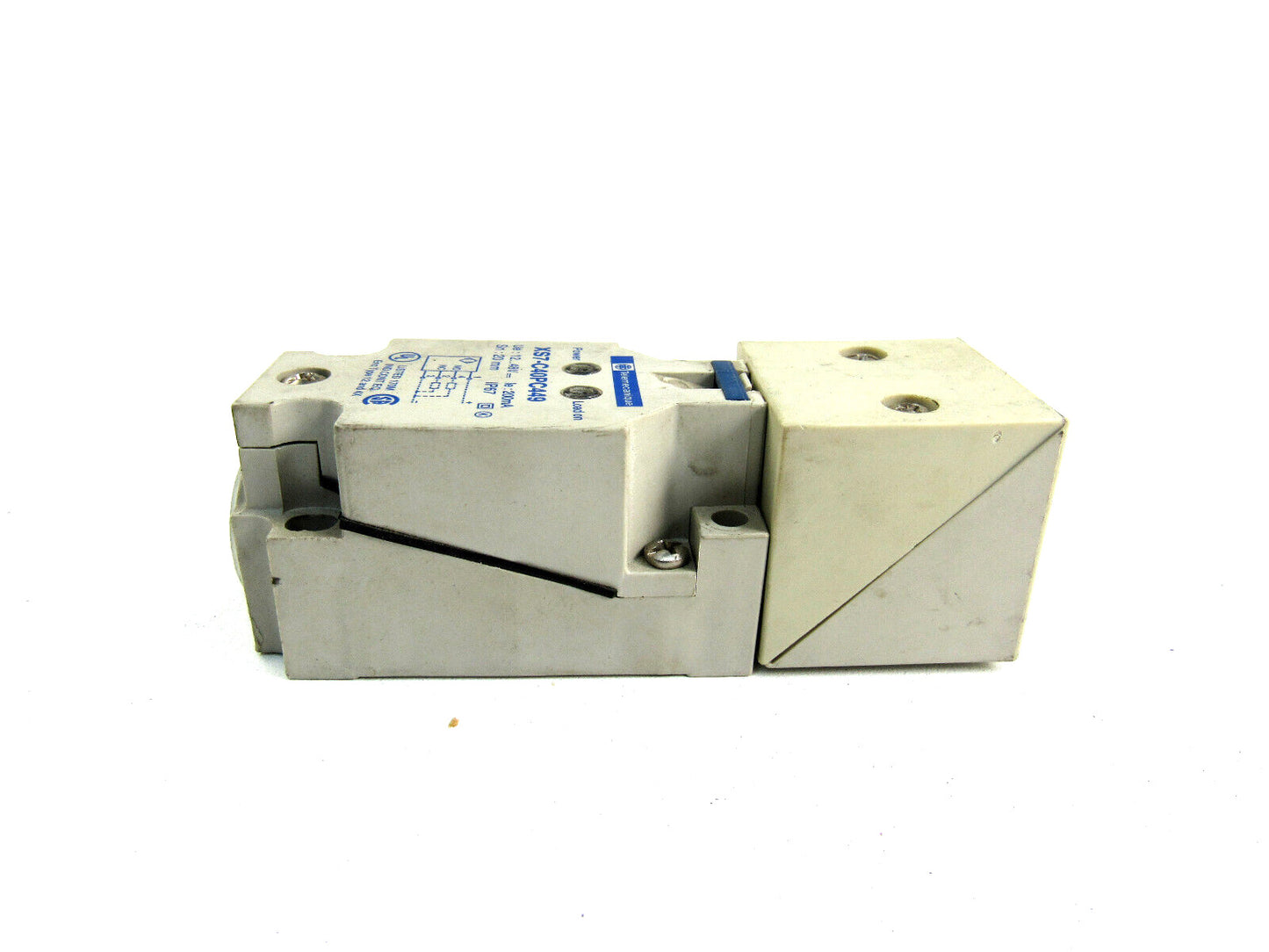 Telemecanique  XS7-C40PC449    New