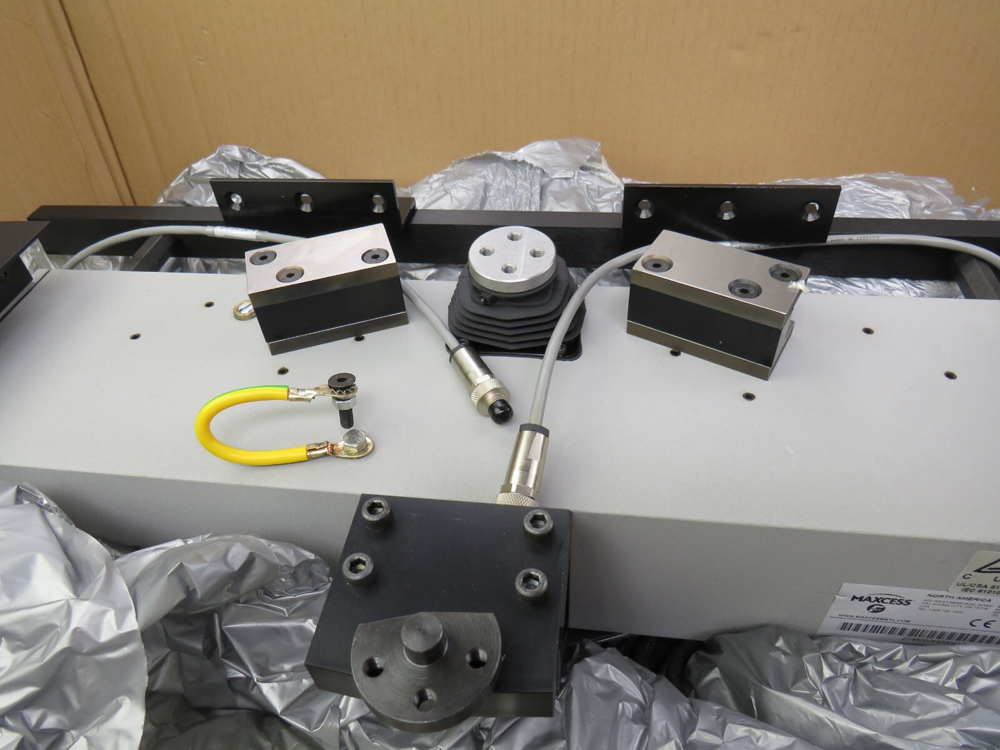 MAXCESS FIFE NW-6400210 FIFE-500 WEB GUIDING SYSTEM SIZE=3 L=300 F=400      New