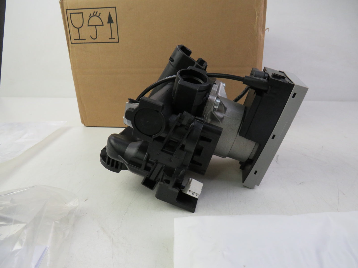 Remeha 7754042 7657850  4530090 WILO HB15/7B-PWM1 W M New