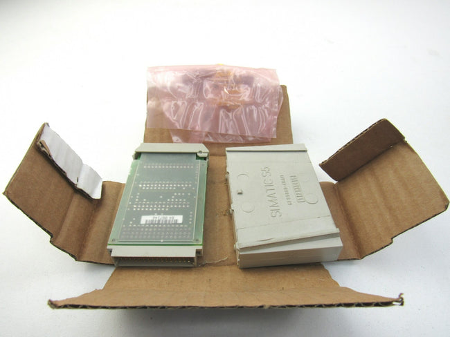SIEMENS 6ES5752 0AA22 E STAND 02 INTERFACE SUBMODULE New