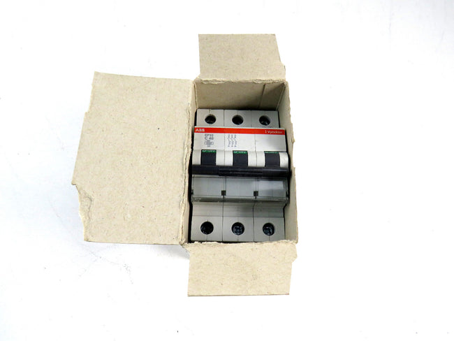 ABB EP33C40 CIRCUIT BREAKER     New