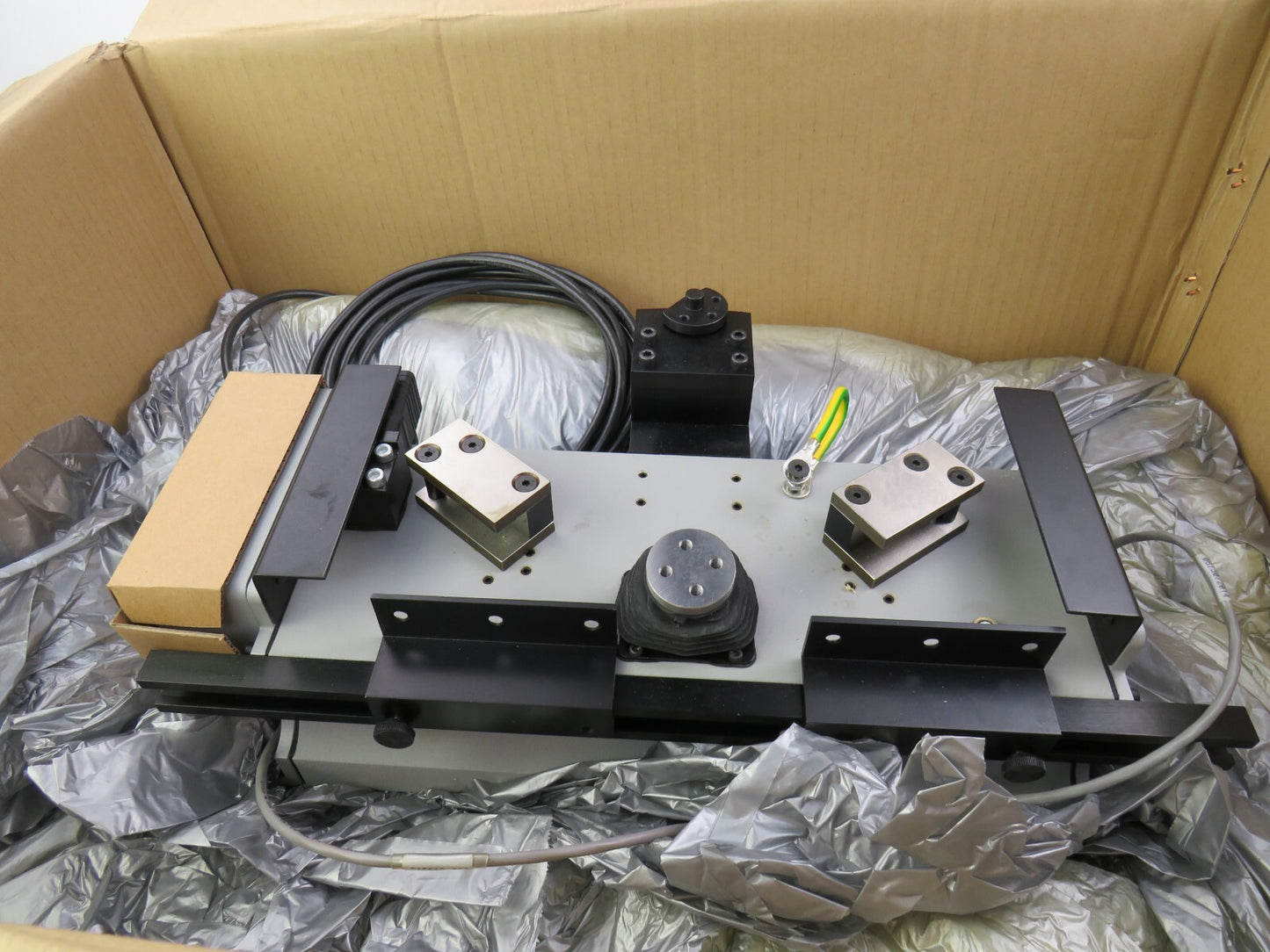 MAXCESS FIFE NW-43000210  FIFE-500 WEB GUIDING SYSTEM SIZE=2 L=250 F=300    New